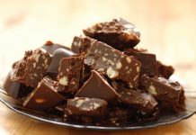 Домашний щербет с печеньем и арахисом