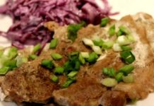 Свинина с соусом в мультиварке на пару