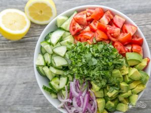 Салат с авокадо - фото шаг 2