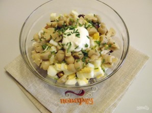 Салат с консервированной фасолью - фото шаг 4