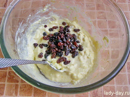 Сырники с изюмом