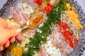 Кобб-салат не только вкусен, но еще и очень полезен