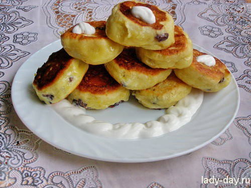 Сырники с изюмом