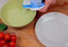 Канапе с черри и моцареллой