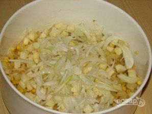 Салат из ананасов с курицей - фото шаг 8