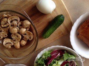 Салат из куриной грудки с грибами - фото шаг 4