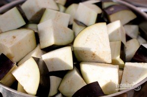 Салат на зиму с баклажанами - фото шаг 2