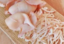 Салат с кальмарами и икрой