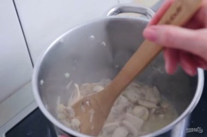 Сливочно-грибной суп за 15 минут - фото шаг 2