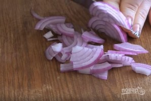 Вегетарианский салат с сырыми шампиньонами - фото шаг 5