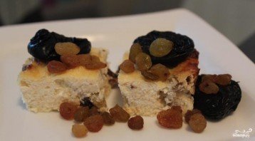 Запеканка из творога с сухофруктами - фото шаг 6