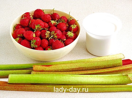 Варенье из ревеня и клубники 1