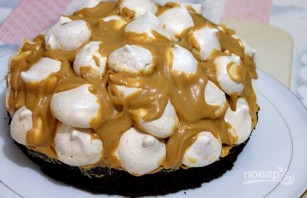 Бисквитный торт с безе и орехами - фото шаг 13