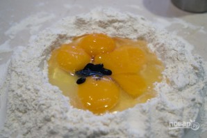 Макароны с чернилами каракатицы - фото шаг 1