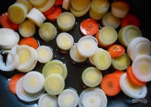 Мидии, тушенные с овощами - фото шаг 3