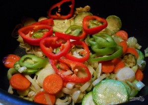 Мидии, тушенные с овощами - фото шаг 4