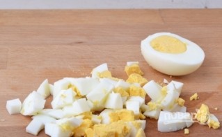 Салат с маринованными опятами и ветчиной - фото шаг 2