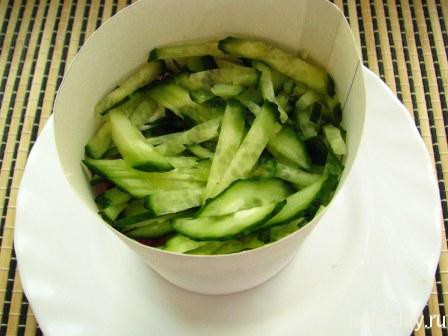 Слоеный овощной салат