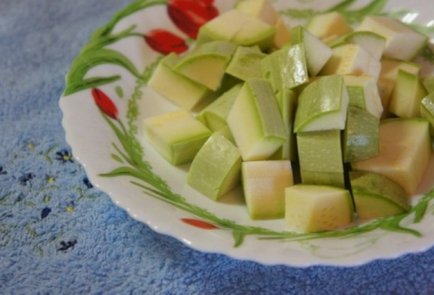 Овощной суп-пюре с креветками и сыром