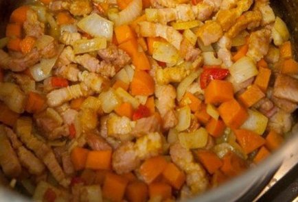 Итальянский суп «Минестроне» с беконом и овощами