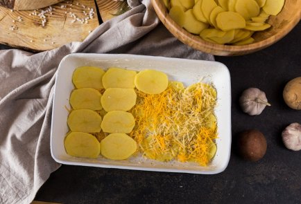 Гратен из картофеля с сыром и сливками