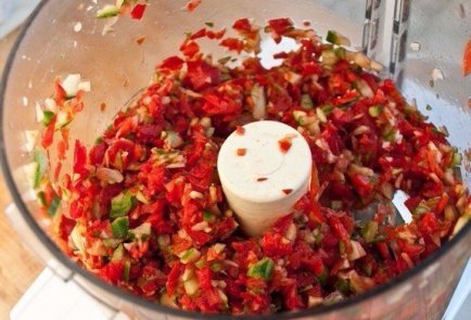 Гаспачо с томатным соком и соусом Табаско