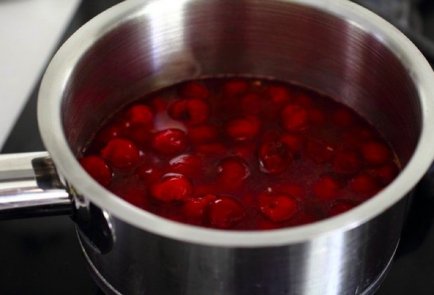 Вишнево-апельсиновый соус с мятой