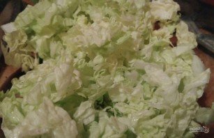 Простой салат из пекинской капусты и яиц - фото шаг 1