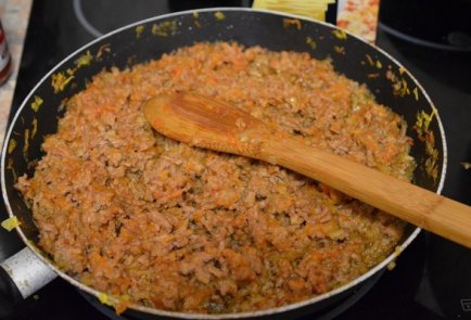 Мясная лазанья с морковью в мультиварке