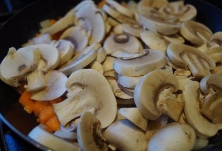 Овощное рагу с карри, шафраном и имбирем