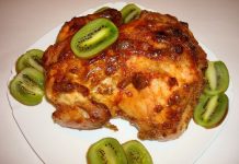 Запеченная курица в духовке