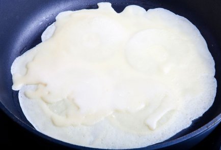 Вкусные блины на молоке с яблочным припеком