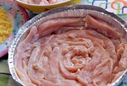 Пирог «Чайная роза» с курицей и грибами