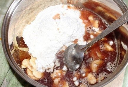 Апельсиновый торт с лесными орехами и бананом