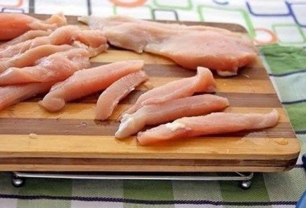 Пирог «Чайная роза» с курицей и грибами