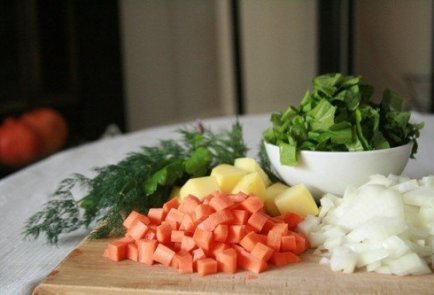 Украинский зеленый суп со щавелем и яйцом