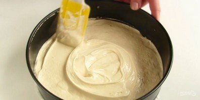 Желейный торт с творогом и клубникой - фото шаг 2