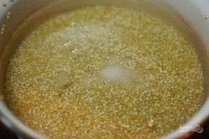 Морской окунь с табуле из киноа - фото шаг 4