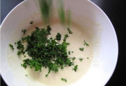 Чиабатта с красной икрой и яйцами