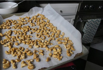 Кешью со специями в апельсиновом сиропе