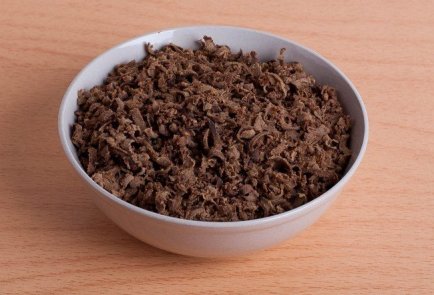 Рисовый салат с печенью и кукурузой