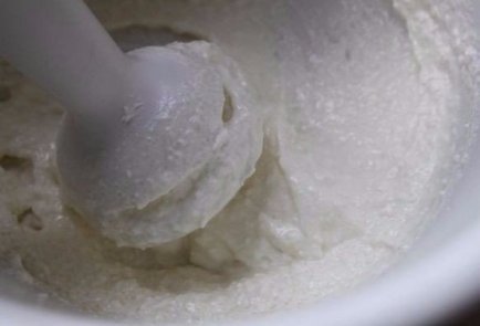 Творожно-ягодное суфле со сметаной