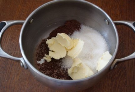 Ореховая колбаска с печеньем и какао