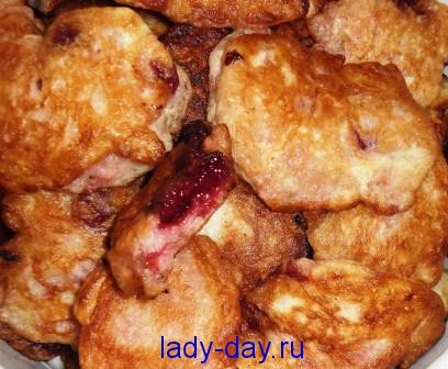 Оладьи с вишней