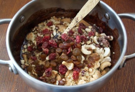 Ореховая колбаска с печеньем и какао