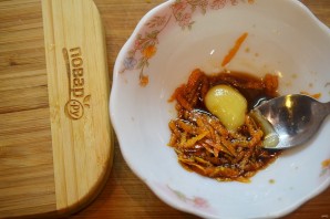 Большой салат с уткой, беконом, яблоками и апельсинами - фото шаг 3