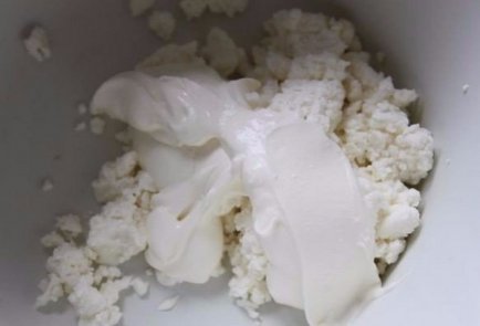 Творожно-ягодное суфле со сметаной