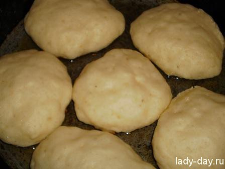 жарить оладьи с другой стороны