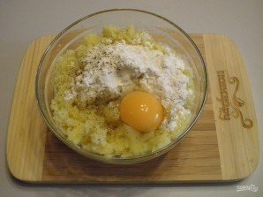 Картофельные зразы с грибами - фото шаг 6