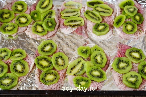 отбивные на противне